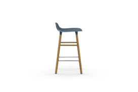 Form Chair Molded plastic shell chair with oak legs 602783 3